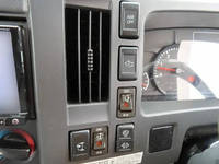 いすゞエルフ冷凍車（冷蔵車）小型（2t・3t）[写真26]