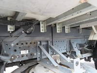 いすゞエルフ冷凍車（冷蔵車）小型（2t・3t）[写真38]