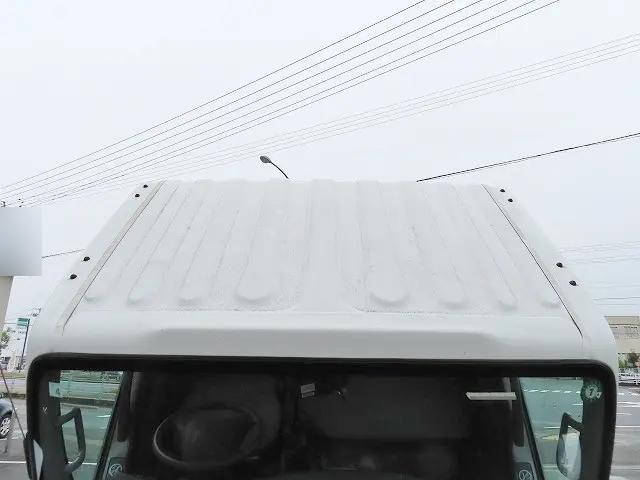 いすゞエルフ冷凍車（冷蔵車）小型（2t・3t）[写真06]