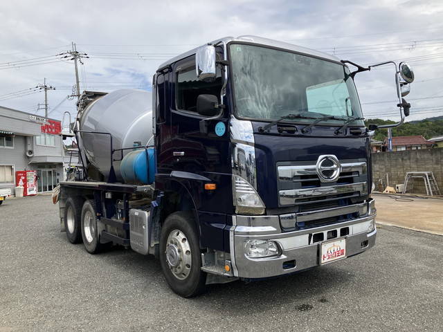 日野プロフィアミキサー車（コンクリートミキサー）大型（10t）[写真03]