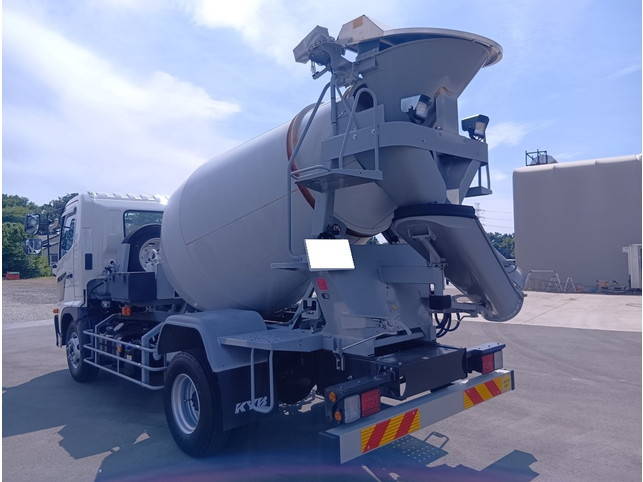 日野レンジャーミキサー車（コンクリートミキサー）増トン（6t・8t）[写真02]