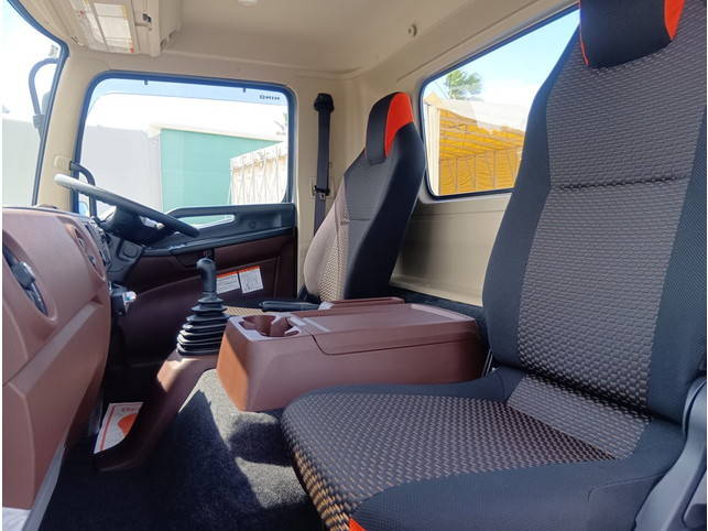 日野レンジャーミキサー車（コンクリートミキサー）増トン（6t・8t）[写真20]