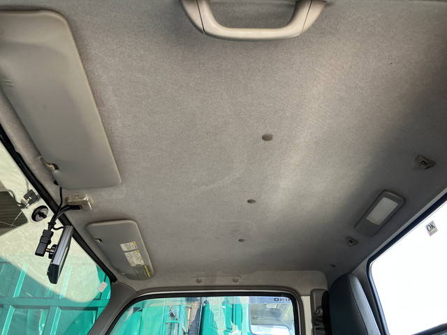 日野デュトロコンテナ専用車小型（2t・3t）[写真28]