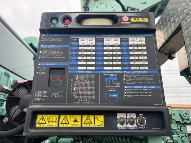 三菱ふそうスーパーグレートトレーラーヘッド（トラクターヘッド）大型（10t）[写真10]