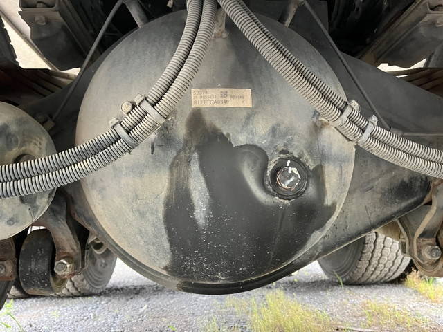 三菱ふそうスーパーグレートトレーラーヘッド（トラクターヘッド）大型（10t）[写真19]