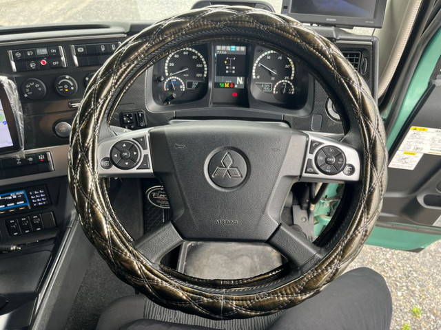 三菱ふそうスーパーグレートトレーラーヘッド（トラクターヘッド）大型（10t）[写真32]