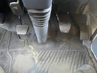 三菱ふそうキャンター平ボディ小型（2t・3t）[写真27]