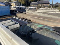 三菱ふそうキャンター平ボディ小型（2t・3t）[写真06]