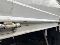 日野デュトロ平ボディ小型（2t・3t）[写真16]