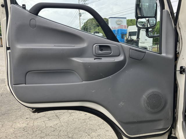 日野デュトロ平ボディ小型（2t・3t）[写真26]