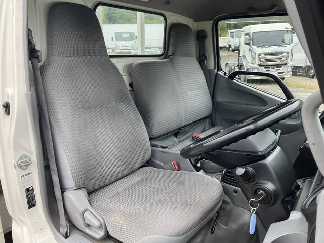 日野デュトロ平ボディ小型（2t・3t）[写真29]