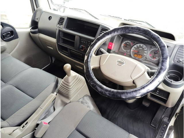 日産アトラス平ボディ小型（2t・3t）[写真15]