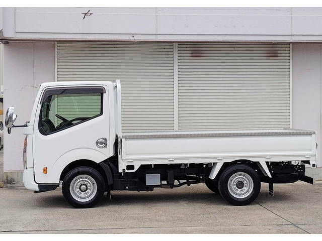 日産アトラス平ボディ小型（2t・3t）[写真06]