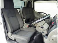 日産アトラス平ボディ小型（2t・3t）[写真09]