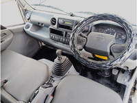 トヨタトヨエース平ボディ小型（2t・3t）[写真11]