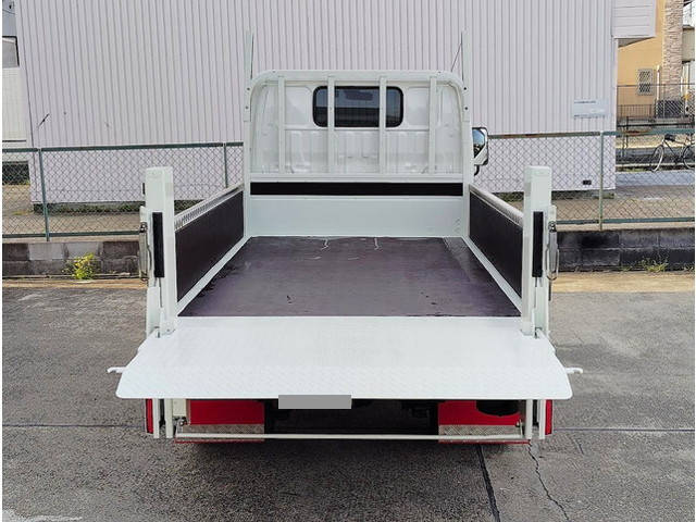 トヨタトヨエース平ボディ小型（2t・3t）[写真03]