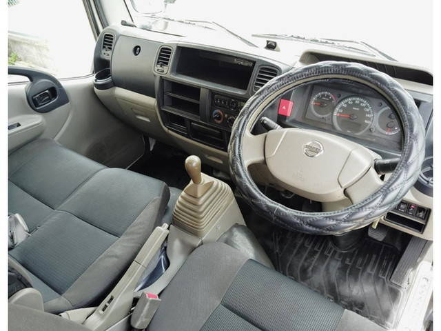 日産アトラス平ボディ小型（2t・3t）[写真10]