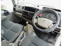 日産アトラス平ボディ小型（2t・3t）[写真11]