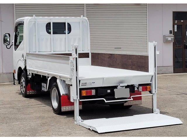 日産アトラス平ボディ小型（2t・3t）[写真04]