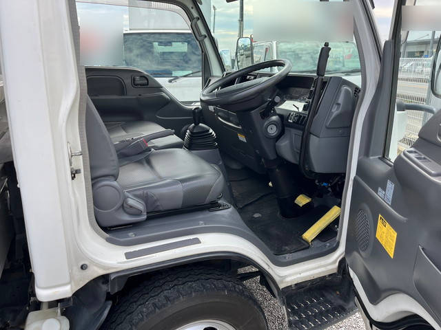 いすゞエルフダンプ小型（2t・3t）[写真09]