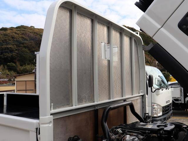 いすゞエルフ平ボディ小型（2t・3t）[写真14]