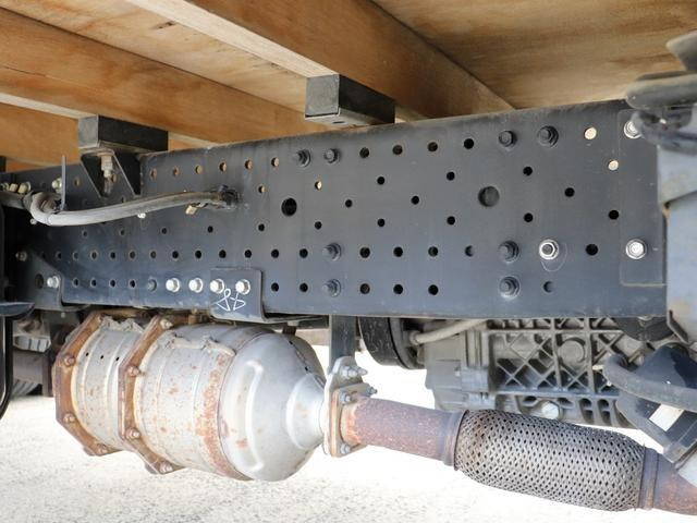 いすゞエルフ平ボディ小型（2t・3t）[写真20]