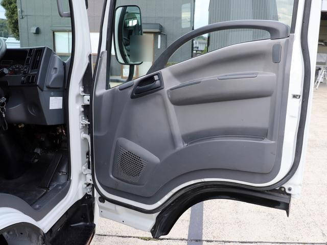 いすゞエルフ平ボディ小型（2t・3t）[写真32]