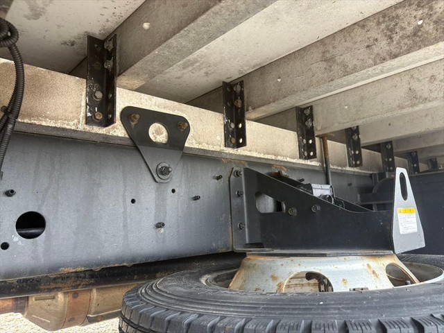 日野レンジャー冷凍車（冷蔵車）中型（4t）[写真13]