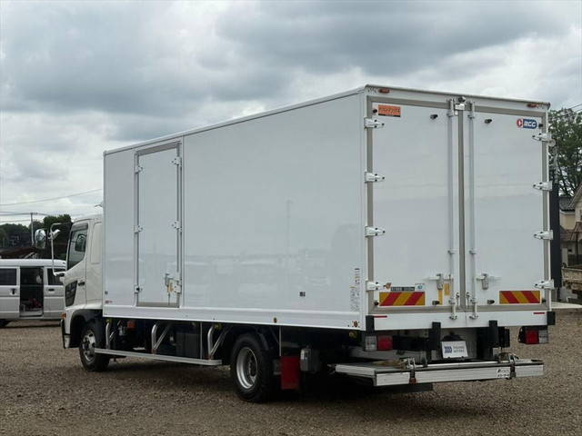 日野レンジャー冷凍車（冷蔵車）中型（4t）[写真02]