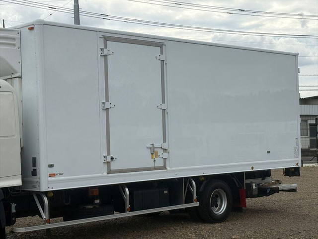 日野レンジャー冷凍車（冷蔵車）中型（4t）[写真06]