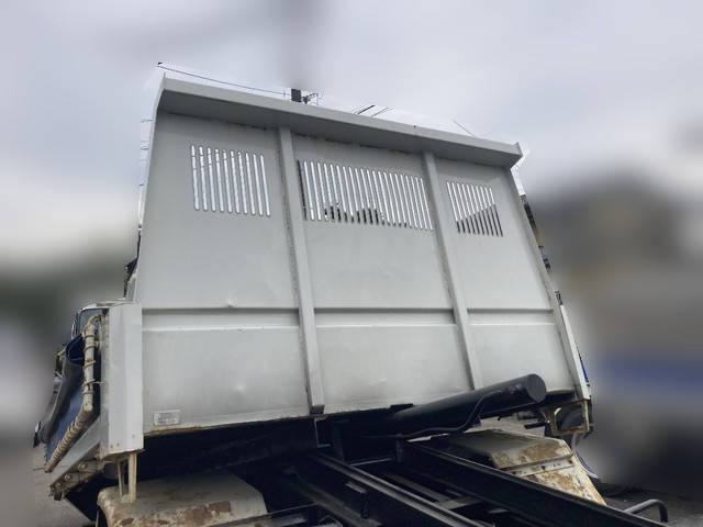 いすゞエルフローダーダンプ小型（2t・3t）[写真13]