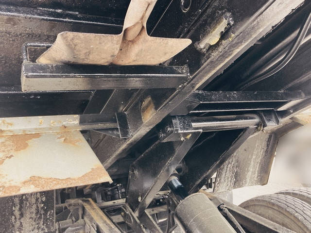 いすゞエルフローダーダンプ小型（2t・3t）[写真20]