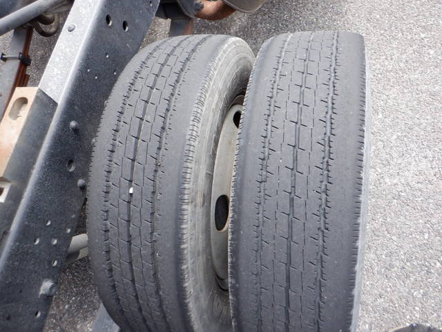 いすゞエルフダンプ小型（2t・3t）[写真16]