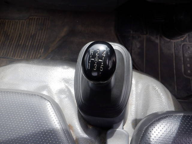 いすゞエルフダンプ小型（2t・3t）[写真32]