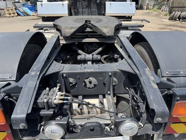 三菱ふそうスーパーグレートトレーラーヘッド（トラクターヘッド）大型（10t）[写真17]