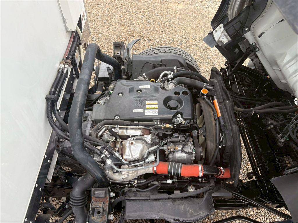 いすゞエルフ冷凍車（冷蔵車）小型（2t・3t）[写真19]