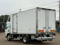 いすゞエルフ冷凍車（冷蔵車）小型（2t・3t）[写真03]