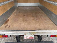 三菱ふそうキャンターアルミバン小型（2t・3t）[写真15]