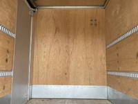 三菱ふそうキャンターアルミバン小型（2t・3t）[写真17]