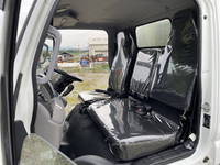 三菱ふそうキャンターアルミバン小型（2t・3t）[写真29]