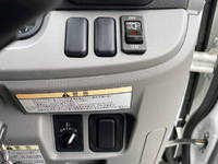 三菱ふそうキャンターアルミバン小型（2t・3t）[写真38]