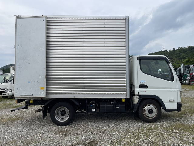 三菱ふそうキャンターアルミバン小型（2t・3t）[写真07]