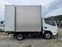 三菱ふそうキャンターアルミバン小型（2t・3t）[写真08]