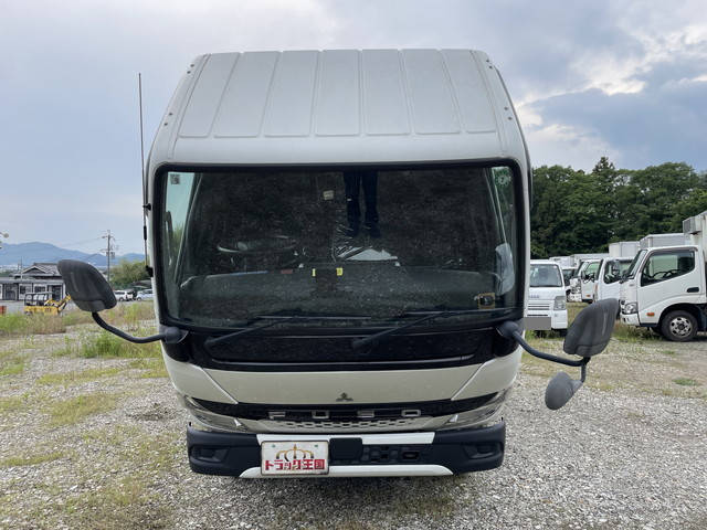 三菱ふそうキャンターアルミバン小型（2t・3t）[写真09]