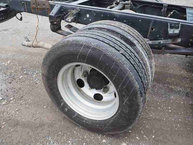 三菱ふそうキャンターシャーシ小型（2t・3t）[写真14]