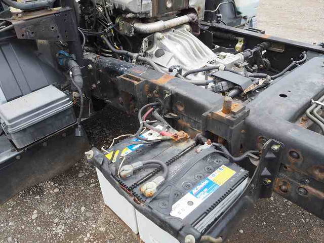 三菱ふそうキャンターシャーシ小型（2t・3t）[写真24]