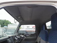 三菱ふそうキャンターシャーシ小型（2t・3t）[写真32]