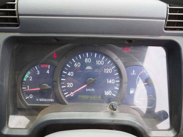 三菱ふそうキャンターシャーシ小型（2t・3t）[写真39]