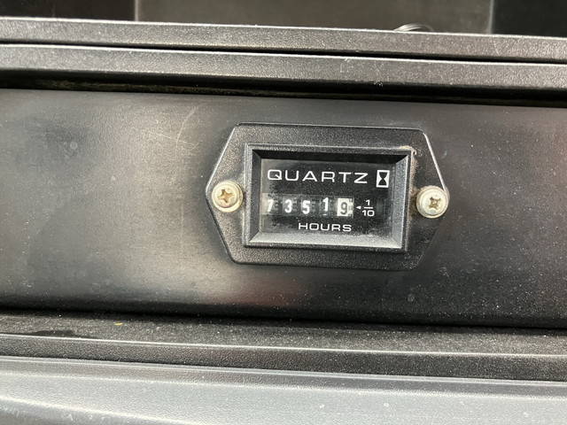 いすゞフォワード穴掘建柱車中型（4t）[写真14]