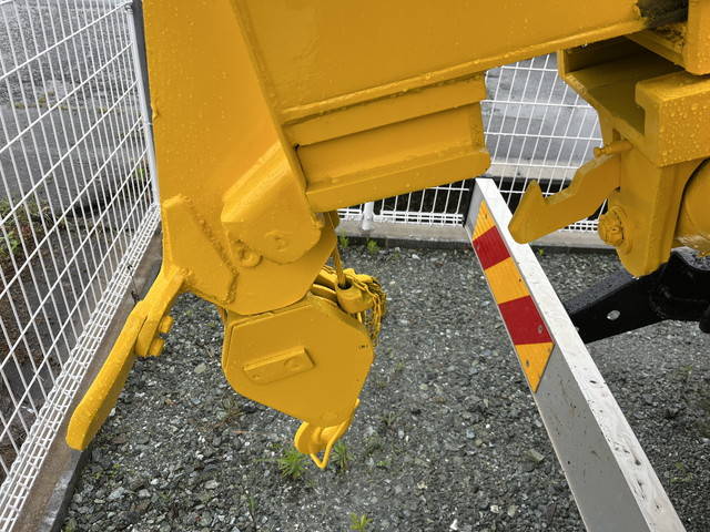 いすゞフォワード穴掘建柱車中型（4t）[写真19]